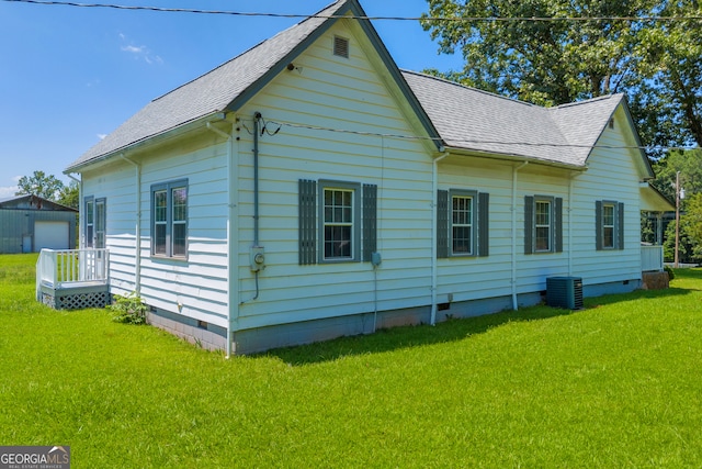 303 Oak Way Dr, Eastanollee, GA 30538 - view of side of home with crawl space, a yard, and a shingled roof