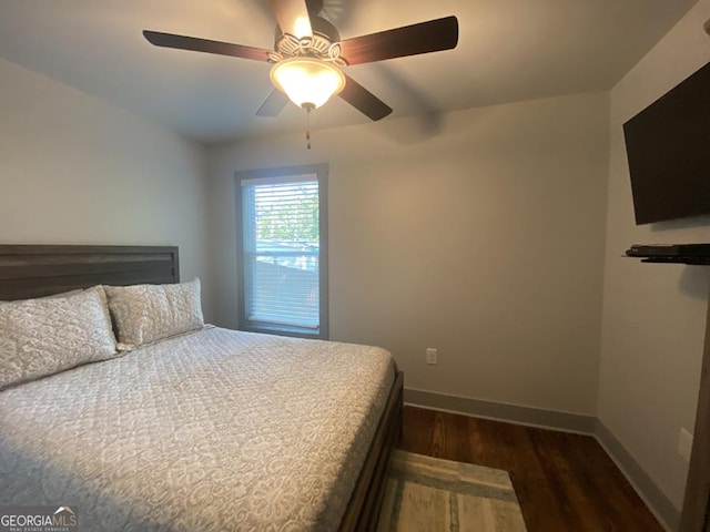 109 Windsong Way, Westminster, SC 29693 - bedroom with wood finished floors and a ceiling fan