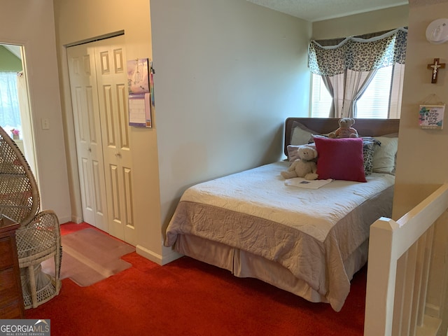 3232 Deer Pause Ln, Decatur, GA 30034 - bedroom featuring carpet, multiple windows, and a closet