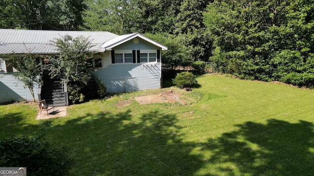 303 Cherokee St, Pine Mountain, GA 31822 - view of green lawn with stairs