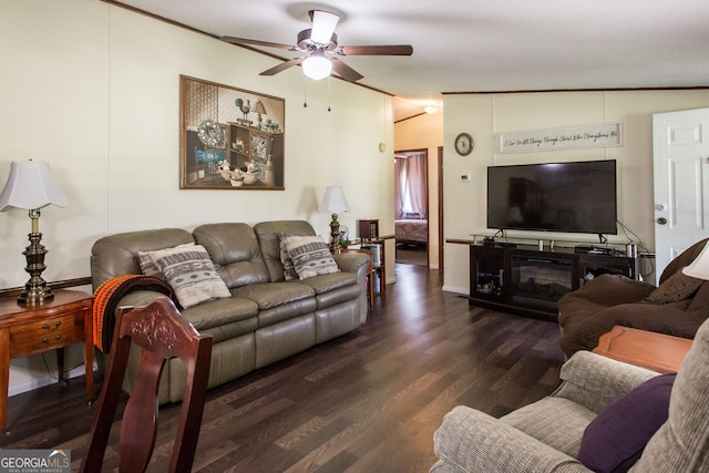 3564 Chapel Cir, Blackshear, GA 31516 - living area featuring ceiling fan, wood finished floors, and vaulted ceiling