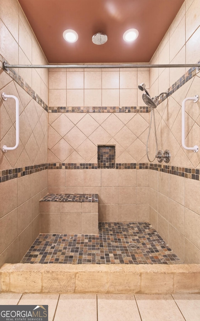 290 Bear Cave Trl, Lakemont, GA 30552 - full bath featuring tiled shower and recessed lighting