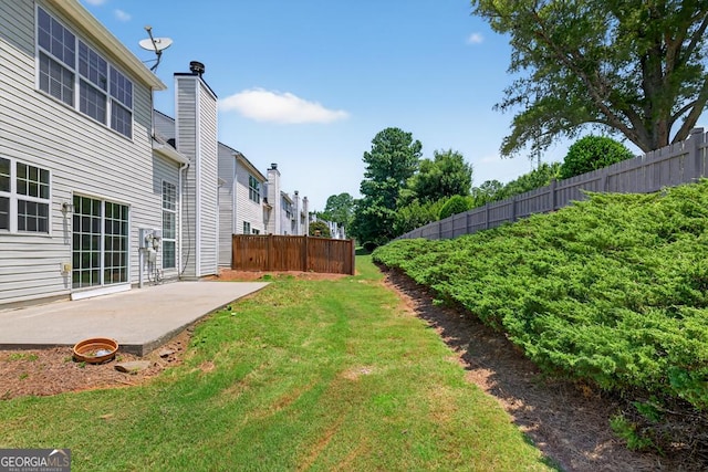 591 Wendlebury Ct, Alpharetta, GA 30004 - view of yard featuring a patio