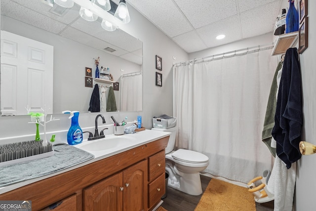 1535 Smoke Hill Dr, Hoschton, GA 30548 - full bath featuring a drop ceiling, vanity, wood finished floors, and recessed lighting