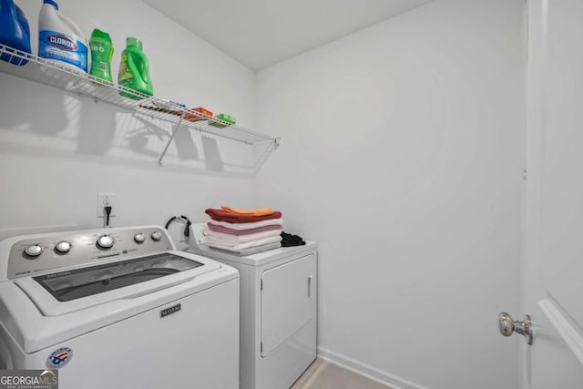 2942 Salinger Way, Gainesville, GA 30507 - washroom featuring separate washer and dryer and baseboards