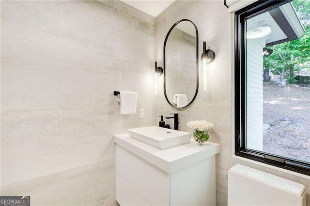 6090 River Chase Cir, Atlanta, GA 30328 - bathroom with vanity