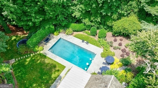 510 Heards Ferry Rd, Atlanta, GA 30328 - aerial view of property and surrounding area with a pool area