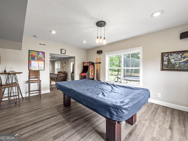 302 Thornhill Cir, Jefferson, GA 30549 - recreation room with wood finished floors, billiards, and recessed lighting
