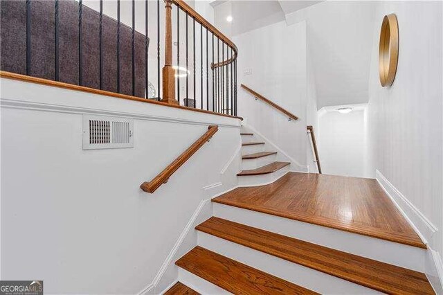 4089 Thorndale Ln Unit 13, Smyrna, GA 30080 - view of staircase