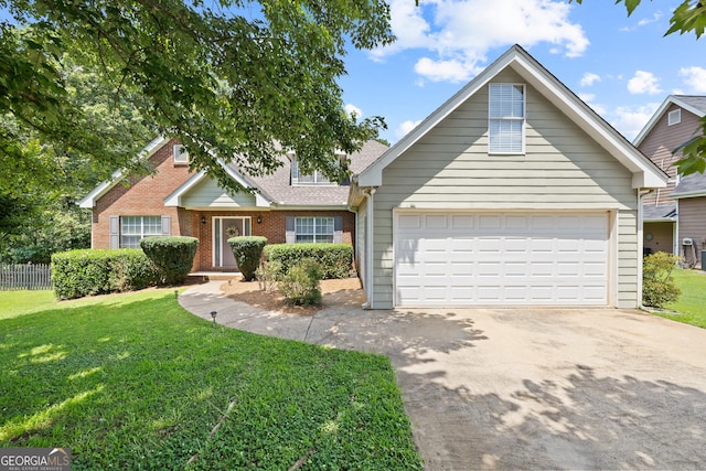 20 Knollwood Pl, Covington, GA 30014 - traditional-style home featuring asphalt driveway and brick siding