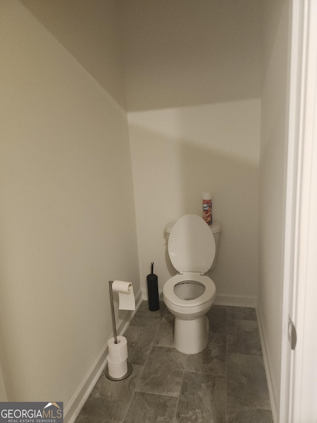 160 Grafton St, Hampton, GA 30228 - bathroom with toilet and baseboards