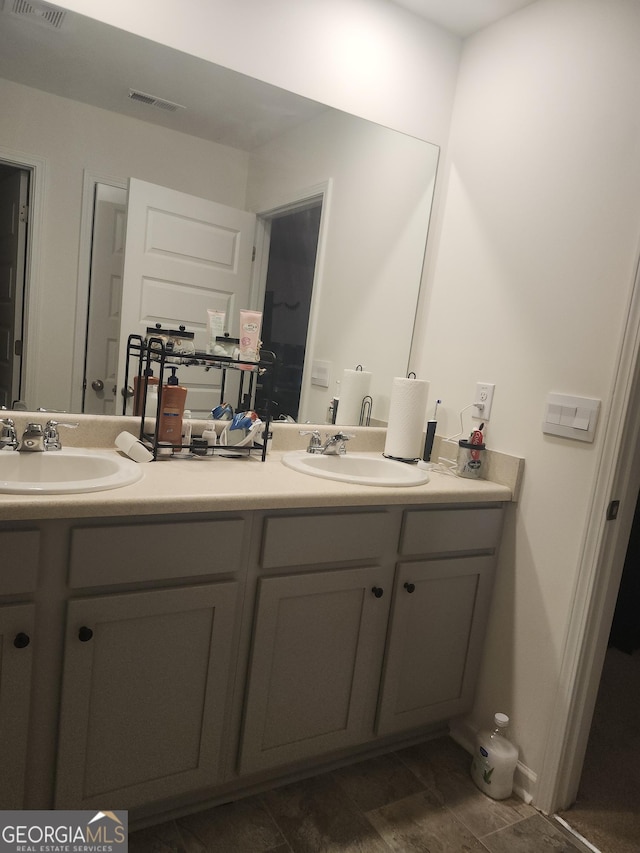 160 Grafton St, Hampton, GA 30228 - bathroom with double vanity