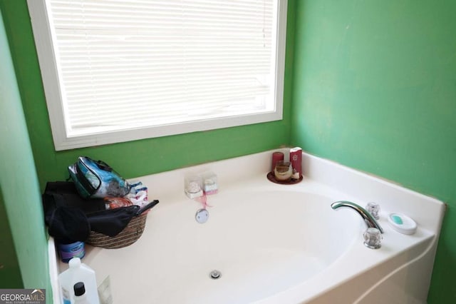 860 Sweet Mill Ln, Lawrenceville, GA 30045 - bathroom featuring a bath