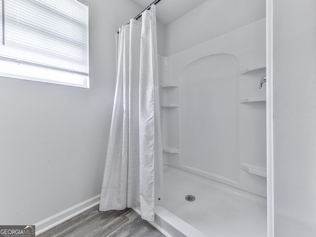 520 Pemberton St, Euharlee, GA 30145 - full bathroom featuring wood finished floors and curtained shower