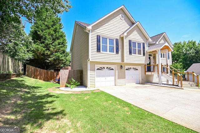 432 Nicole Ct, Winder, GA 30680 - view of front facade with driveway and a garage