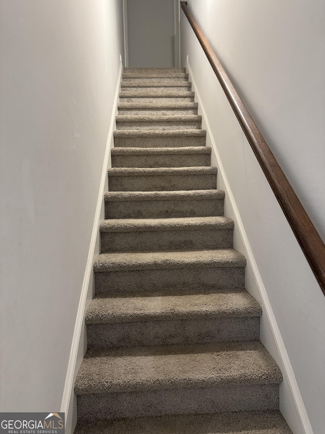 3891 Valley View Ct, Gainesville, GA 30501 - view of stairway