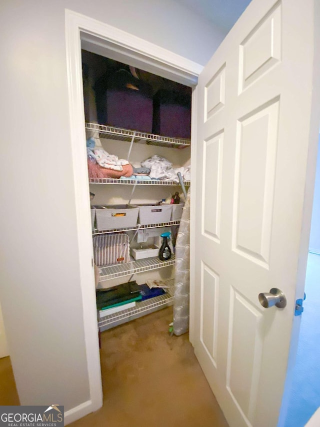 5553 Strathmoor Manor Cir, Lithonia, GA 30058 - view of closet