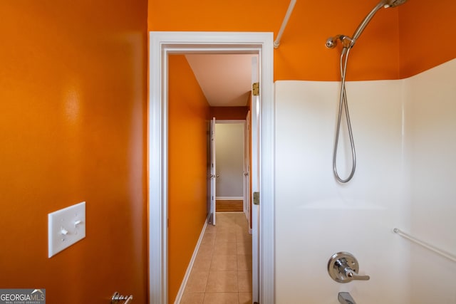 4311 Hampton Mill Pkwy, Douglasville, GA 30135 - full bath featuring tile patterned floors and washtub / shower combination