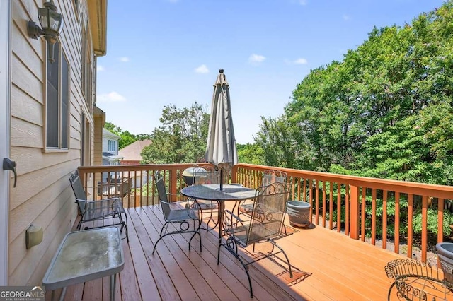 2002 Ivy Ridge Rd SE, Smyrna, GA 30080 - deck with outdoor dining space