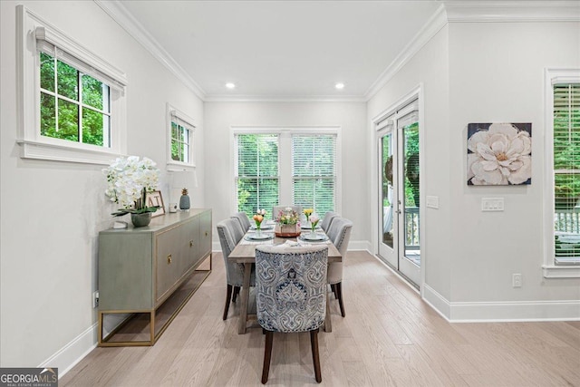 410 Anglin Walk, Alpharetta, GA 30009 - dining room featuring light wood finished floors, recessed lighting, and ornamental molding