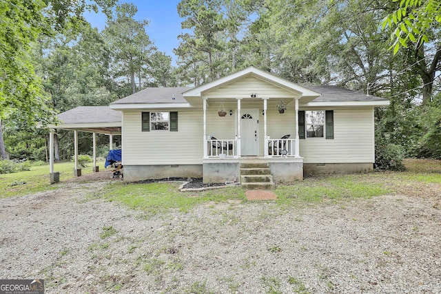 3453 Hogansville Rd, Lagrange, GA 30241 - bungalow featuring crawl space, a porch, and driveway