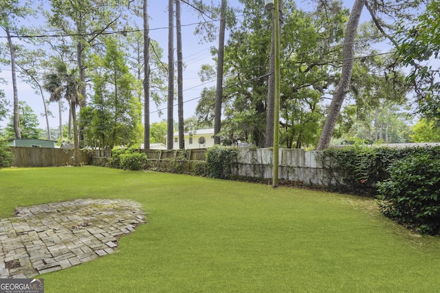 631 Valleybrook Rd, Savannah, GA 31419 - fenced backyard featuring a patio