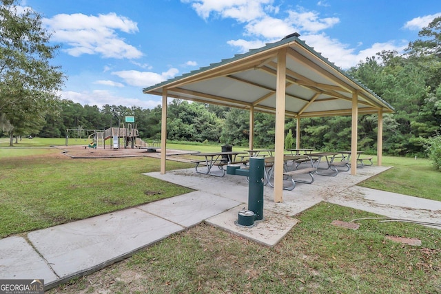 631 Valleybrook Rd, Savannah, GA 31419 - view of community featuring a gazebo, a yard, and view of wooded area