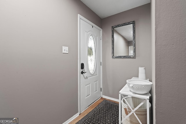 631 Valleybrook Rd, Savannah, GA 31419 - entryway with light wood-type flooring and baseboards
