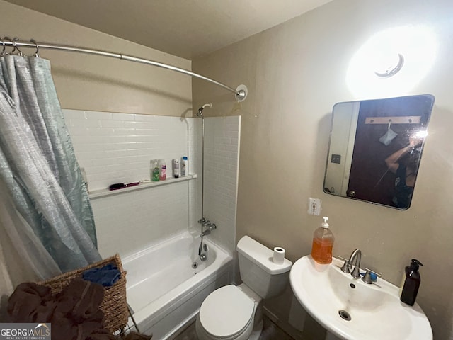 1551 Vaughn Rd, Griffin, GA 30223 - bathroom featuring shower / tub combo with curtain and a sink