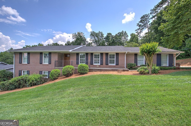 198 Hillcrest Dr, Calhoun, GA 30701 - ranch-style home with brick siding and a front yard