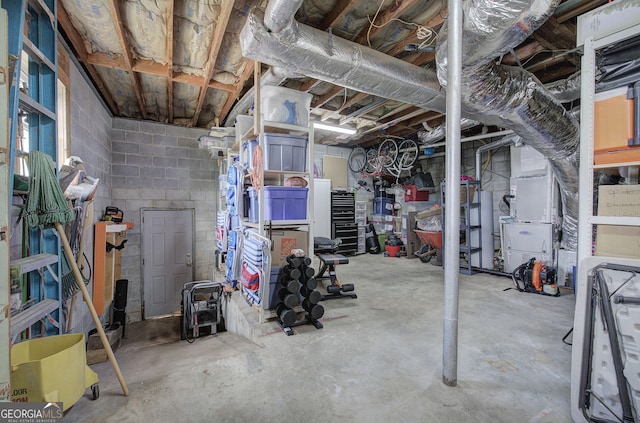 198 Hillcrest Dr, Calhoun, GA 30701 - unfinished below grade area featuring concrete block wall