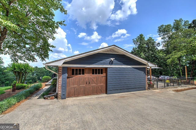 198 Hillcrest Dr, Calhoun, GA 30701 - view of detached garage