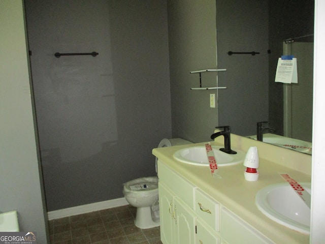 181 Thorpe Rd, Jackson, GA 30233 - bathroom with toilet and double vanity