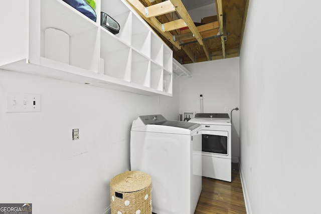 126 S Sheftall Cir, Savannah, GA 31410 - washroom featuring washer and clothes dryer and dark wood-style floors