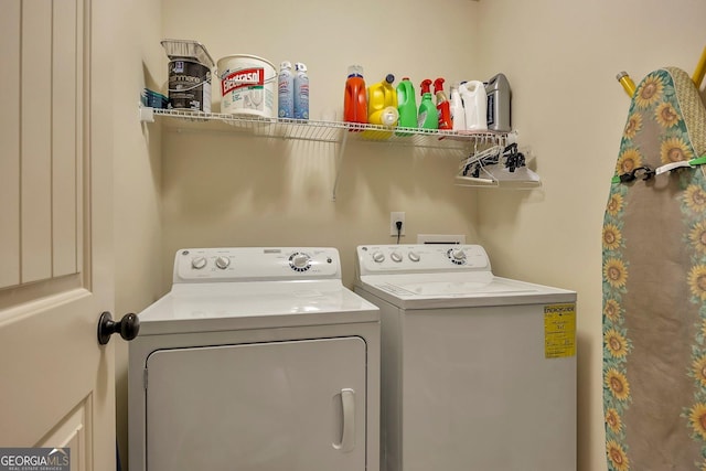 236 Creek View Ln, Acworth, GA 30102 - laundry area featuring washer and dryer