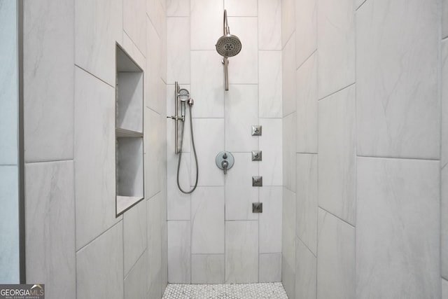 123 River Point Rd, Jackson, GA 30233 - full bathroom with tiled shower