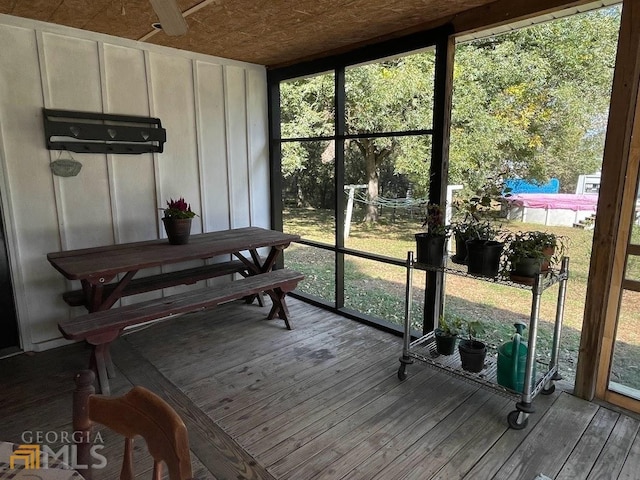 view of sunroom / solarium