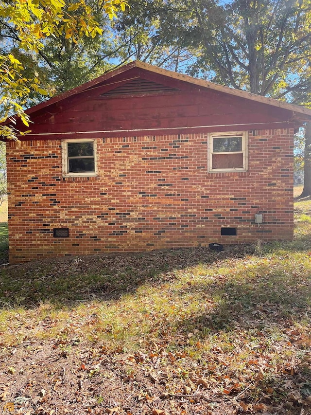 view of side of home