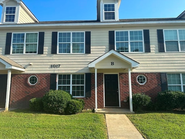 view of front of house with a front yard