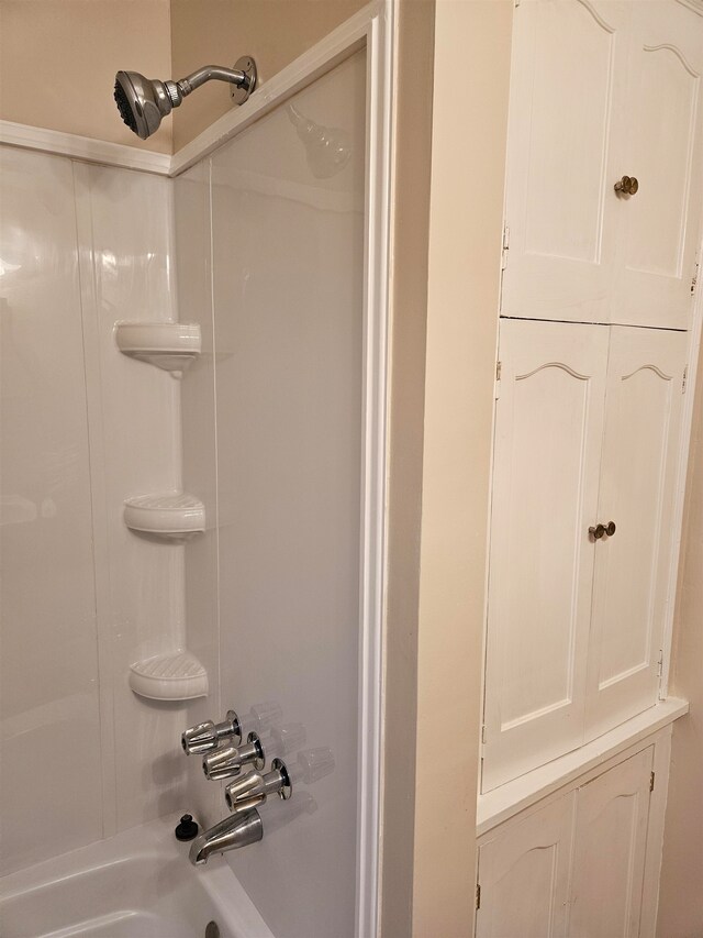 bathroom featuring shower / bath combination