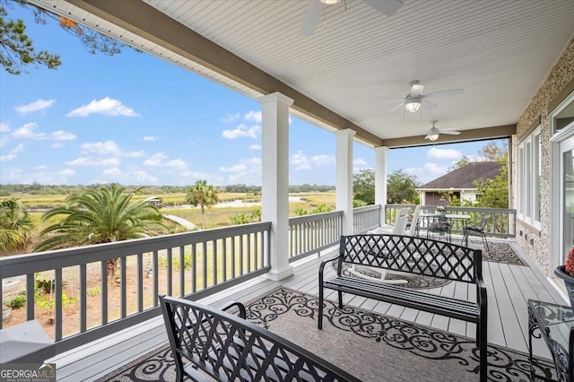 deck with ceiling fan