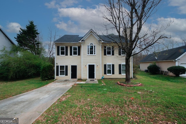 view of front of house featuring a front lawn