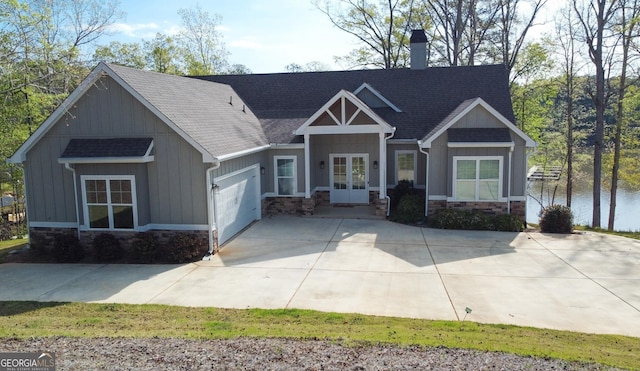 craftsman house featuring a garage