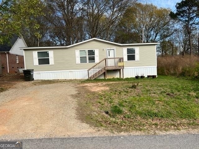 view of manufactured / mobile home