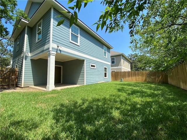 4004 Oaklawn St, Bryan, TX 77801 - rear view of property with a patio area