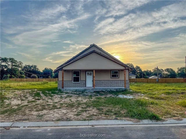 bungalow featuring covered porch