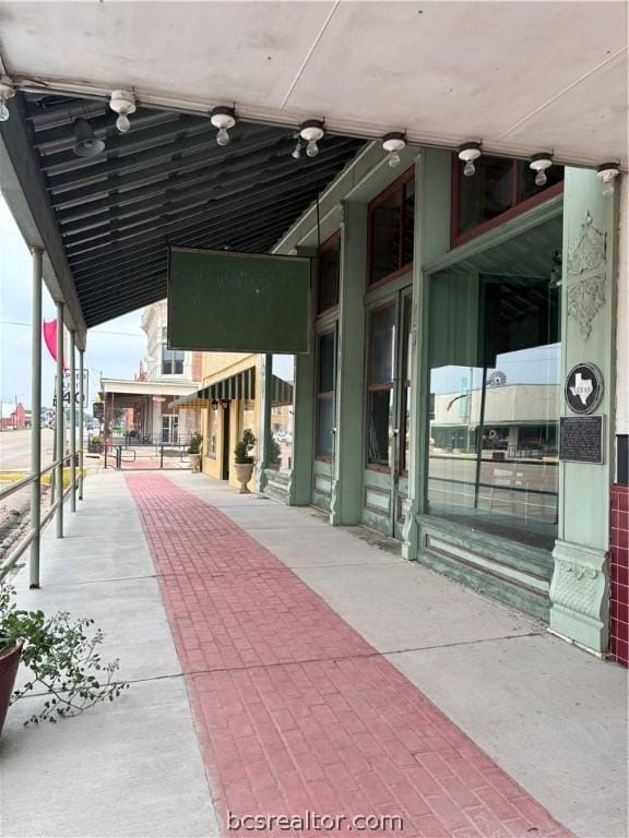 502 S Main Street Highway, Calvert, TX 77837