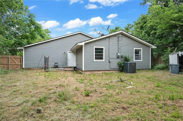 1008 Cedar Run, College Station, TX 77840 - rear view of house featuring cooling unit
