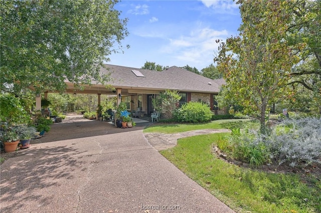 view of front of house with a carport