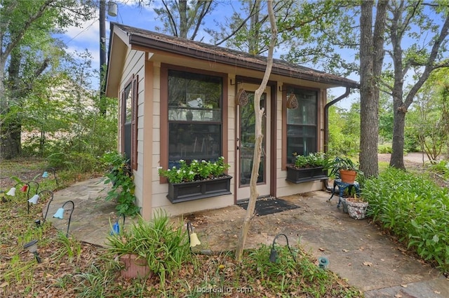 view of outbuilding